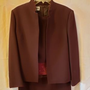 Kasper 3-piece suit. 12P